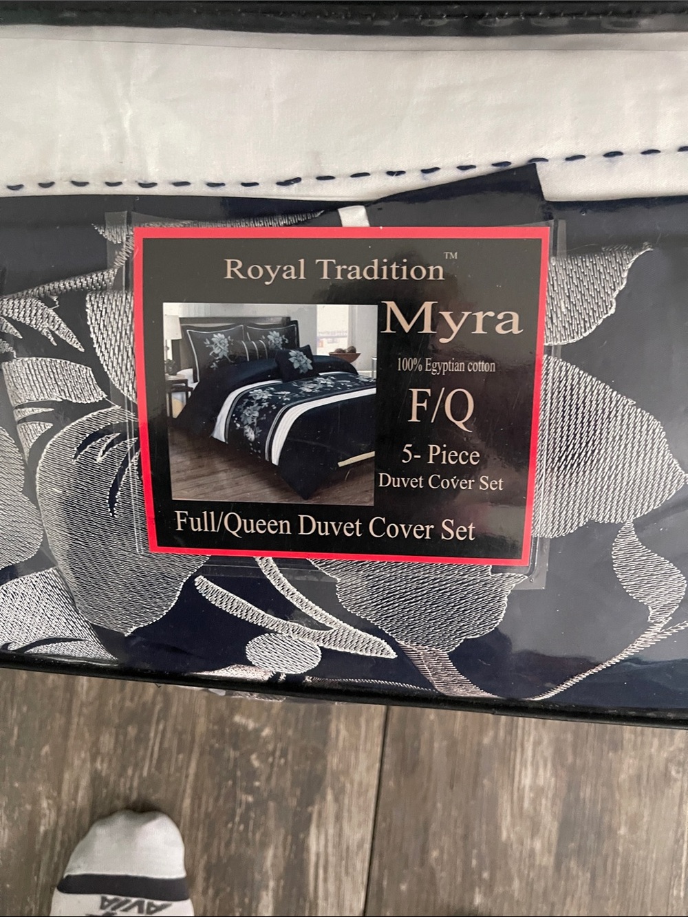 Myra Full/Queen Duvet Cover Set in Navy and Silver by